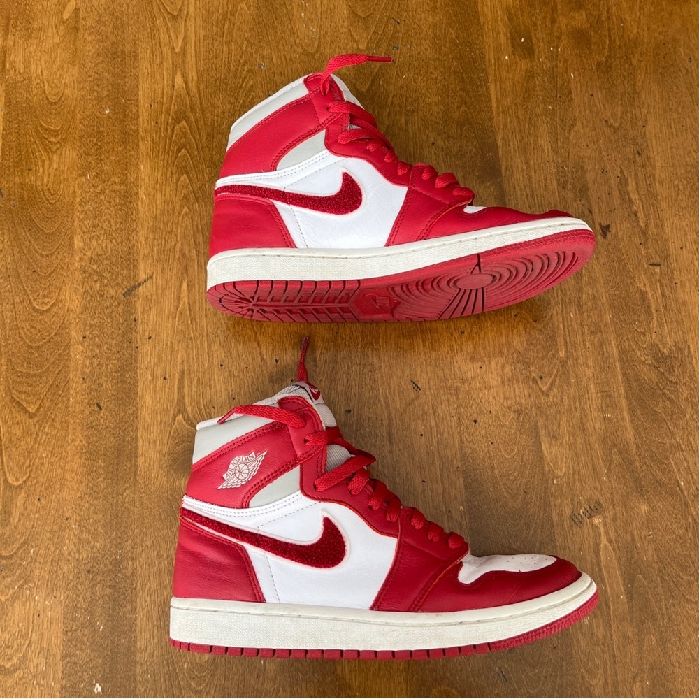 Women’s Nike Jordan 1 Retro OG Varsity Red. 7.5 - Picture 2 of 8